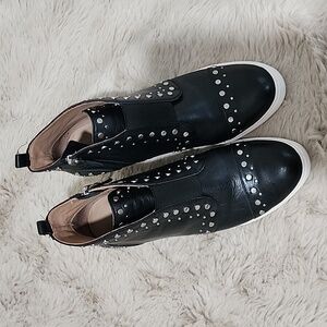 Linea Paolo Studded Black Ankle Booties, Size 7M